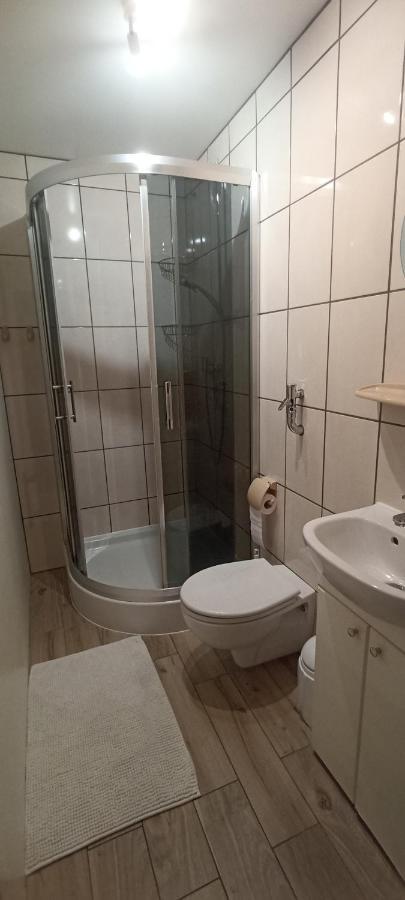 Pokoje Goscinne U Oksany Łagów Exterior foto